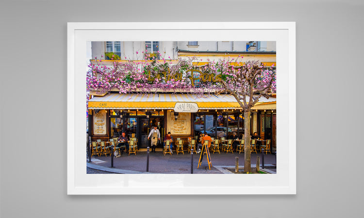 La Vie Paris - Cafe Charm