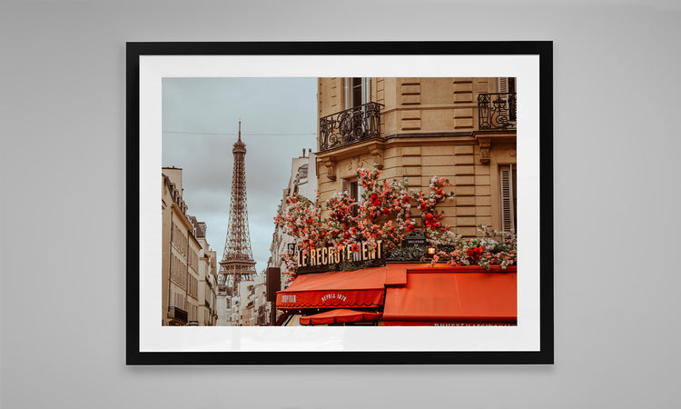 Paris Café Blooms – Le Recrutement
