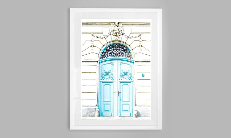 Hinged on Style